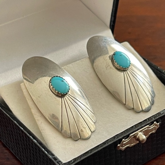 Native American Arizona turquoise sterling silver earrings - Picture 5 of 7